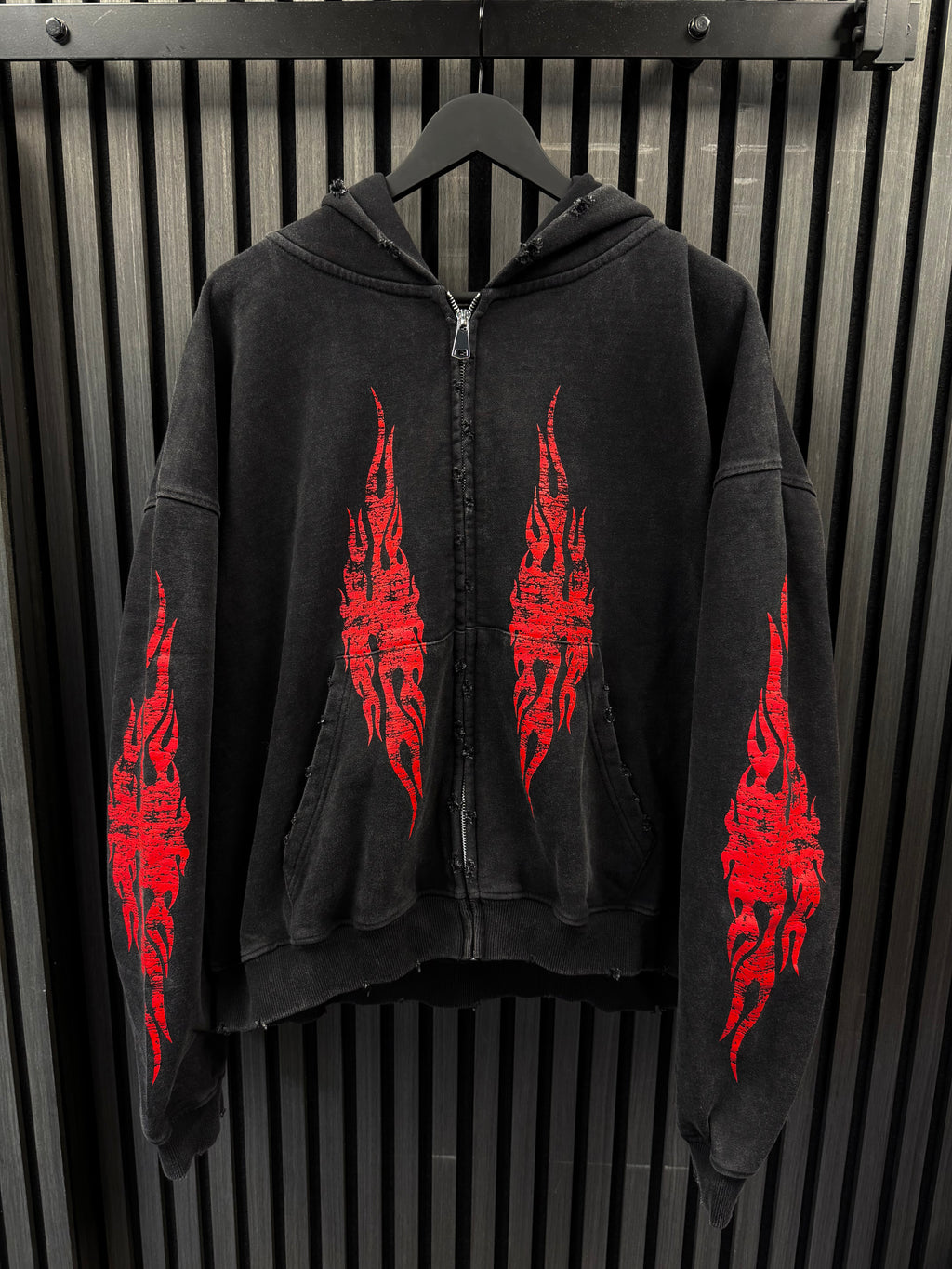 Skater Zip ( Black & Red )